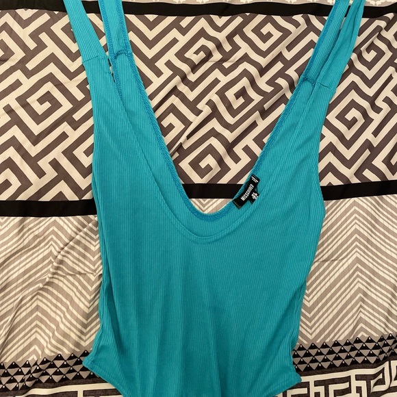 Missguided petite blue rib tie shoulder plunge bodysuit. Size us 4 - Picture 3 of 4